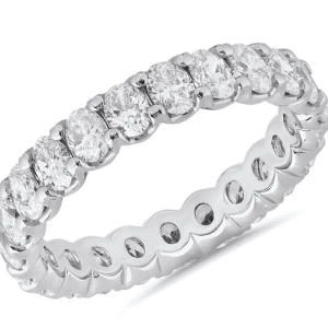 18ct White Gold Oval Cut Anniversary Diamond Wedding Ring